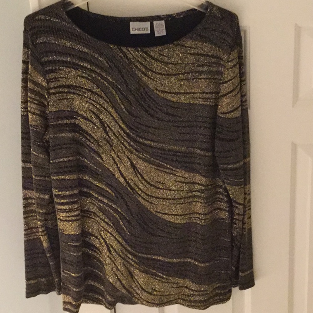 Stunning long sleeve Chico’s top.